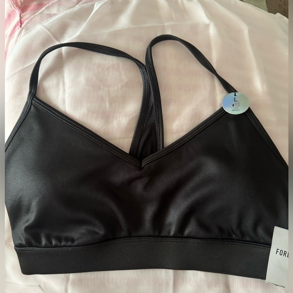 Forever 21 Classic Black racerback low-impact sports Bra/Bralette - NWT - Size L